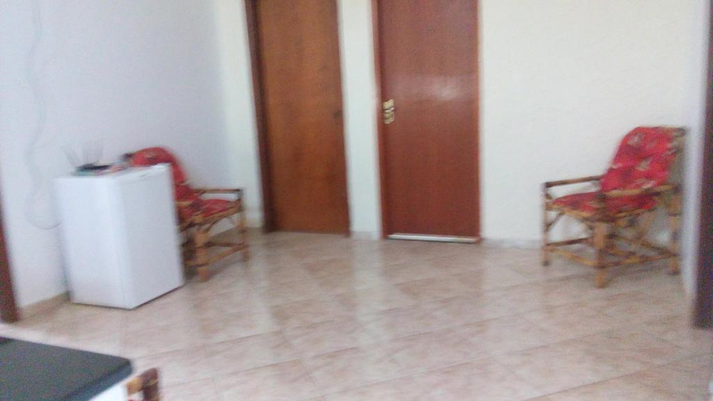 suítes economy uberlandia Uberlândia Exterior foto
